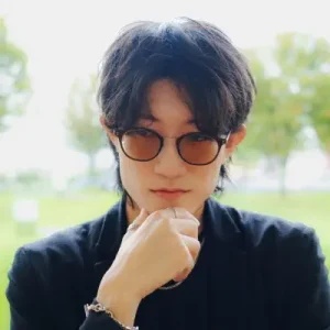 山根隆之介 氏 山根隆之介 氏